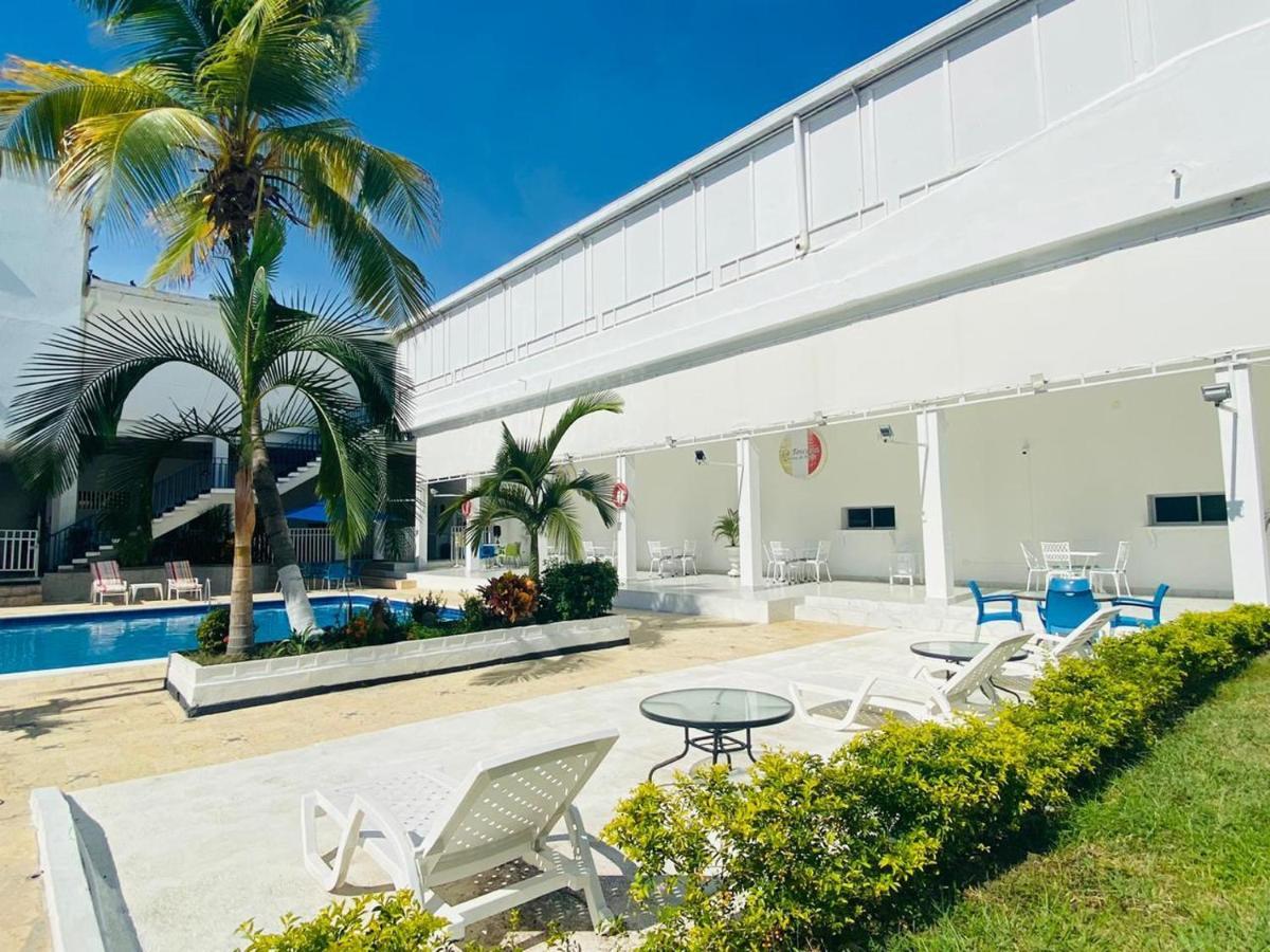 Hotel Mall Santana Del Rio Ла-Дорада Экстерьер фото